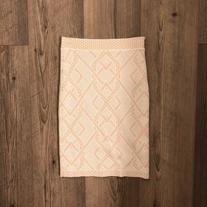 BCBGMaxazria light pink textured pencil skirt XS
